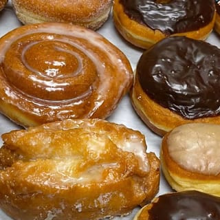 Half Dozen Assorted Mix Donuts